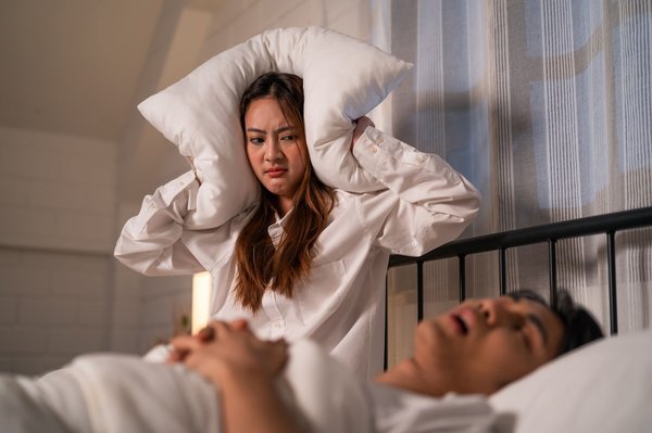 Bicarbonate de soude : un remède efficace contre les ronflements